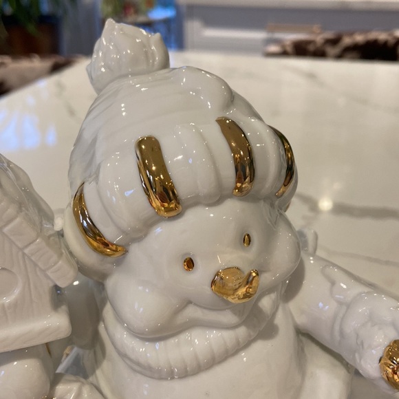 Vintage Porcelain with Handpainted Gold Accents Snowman and Original Box. - Picture 6 of 13